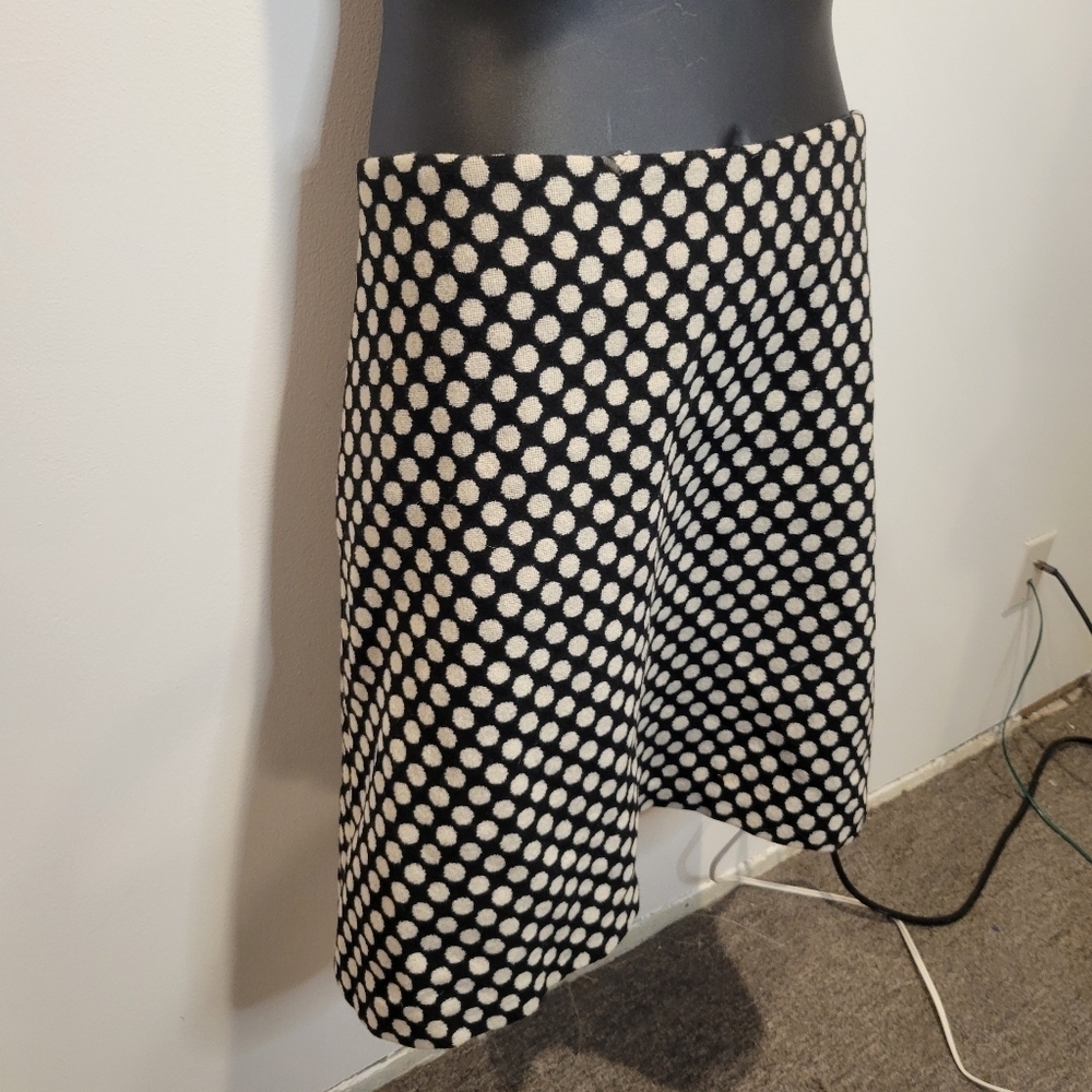 Boden size 16 wool blend polka dot skirt pockets. Small flaw - Picture 2 of 8